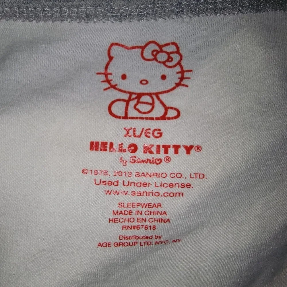 Sanrio Hello Kitty Sequin baseball style sleep shirt Junior size XL